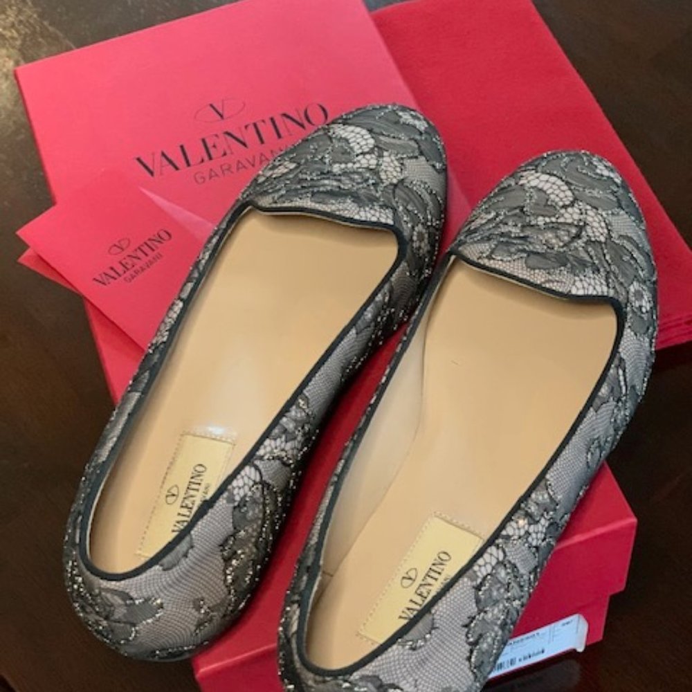 Valentino Garavani Black Lace Flats/Loafers - NWT